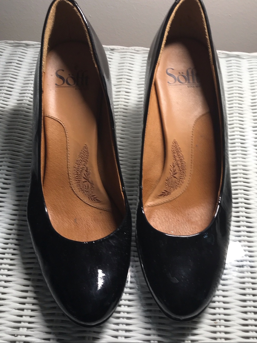 Sofft Black Patent Leather Women's Pumps